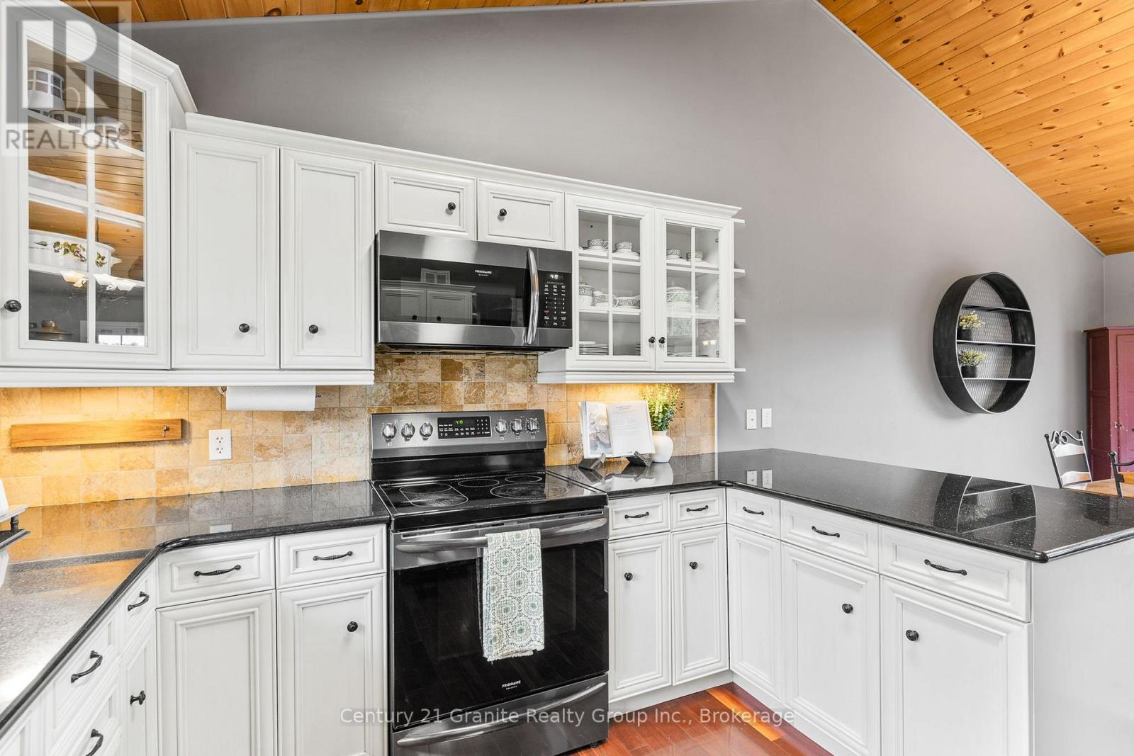 1754 Horseshoe Lake Road, Minden Hills, Ontario  K0M 2K0 - Photo 7 - X12437548