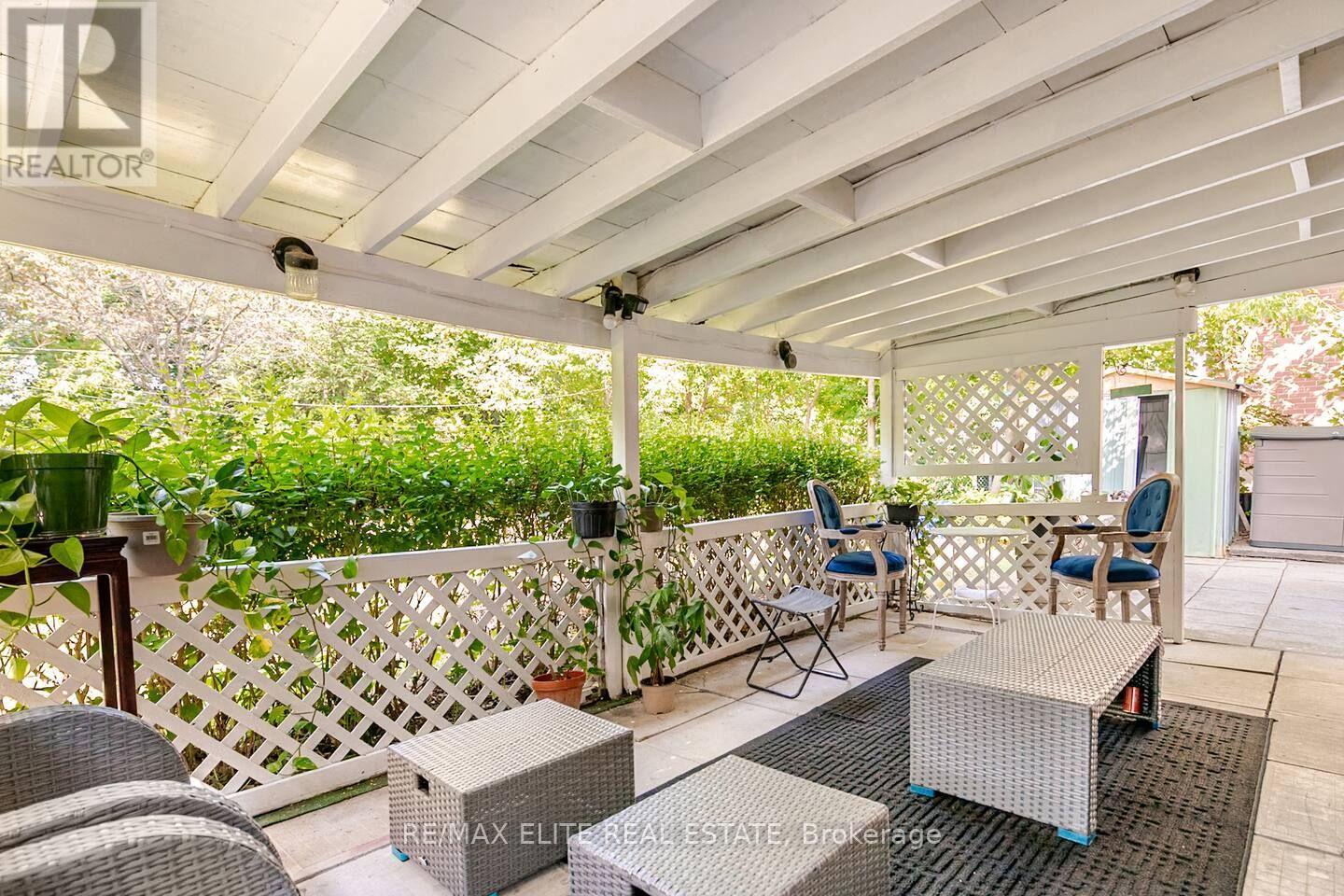 172 Felix Road, Richmond Hill, Ontario  L4C 3M9 - Photo 4 - N12441820