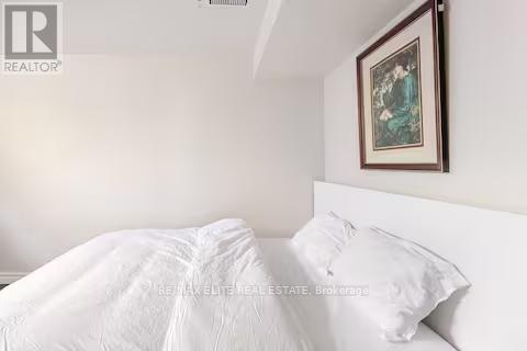 172 Felix Road, Richmond Hill, Ontario  L4C 3M9 - Photo 5 - N12441820