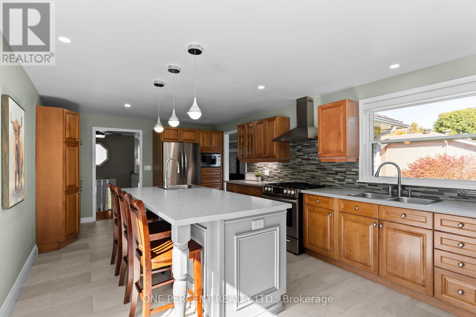 63 Bailey Crescent, Tiny (Wyevale), Ontario  L0L 2T0 - Photo 14 - S12441814