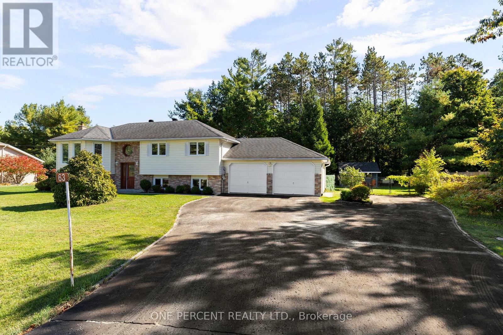 63 Bailey Crescent, Tiny (Wyevale), Ontario  L0L 2T0 - Photo 3 - S12441814