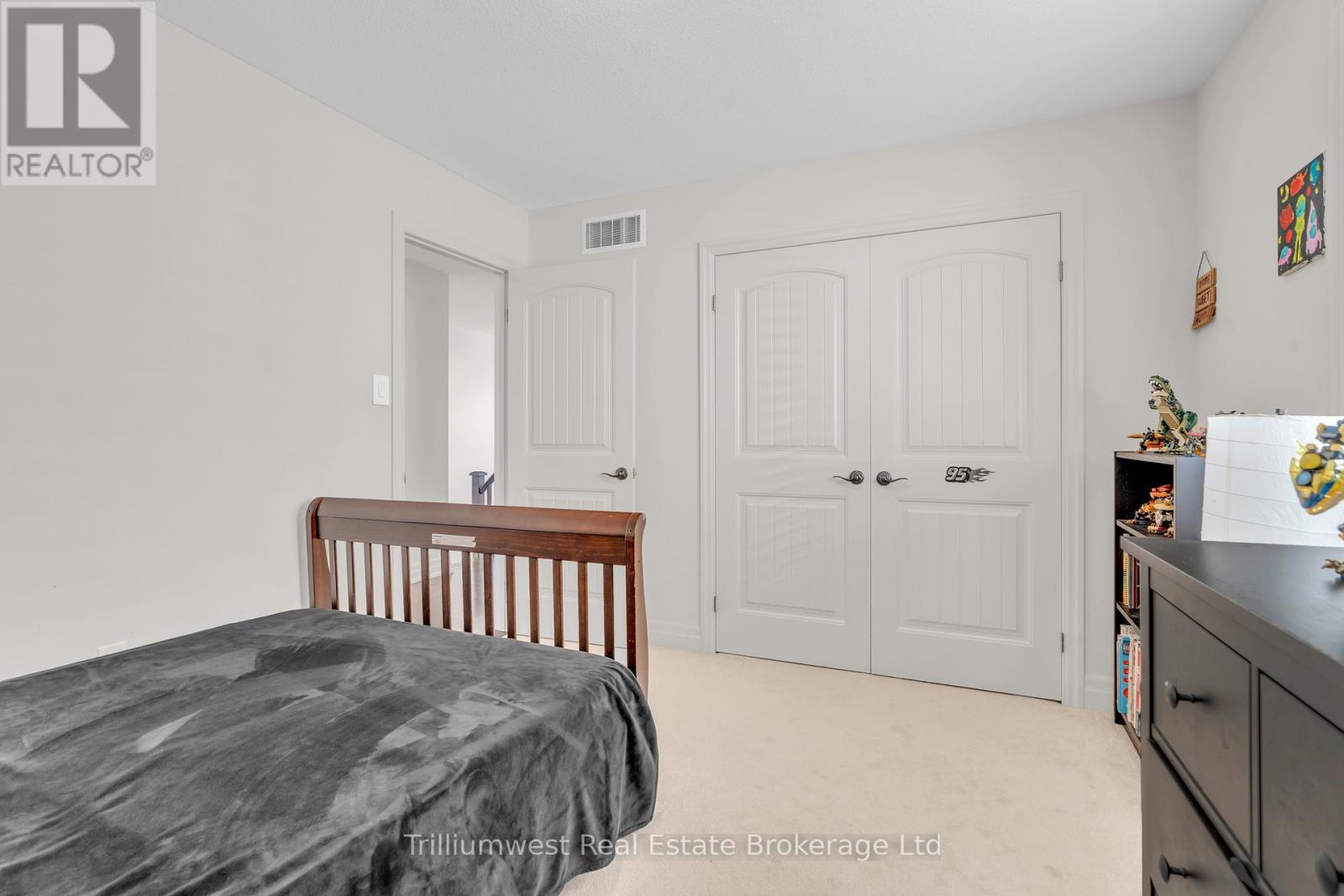 41 Samuel Drive, Guelph, Ontario  N1L 0K1 - Photo 17 - X12441860