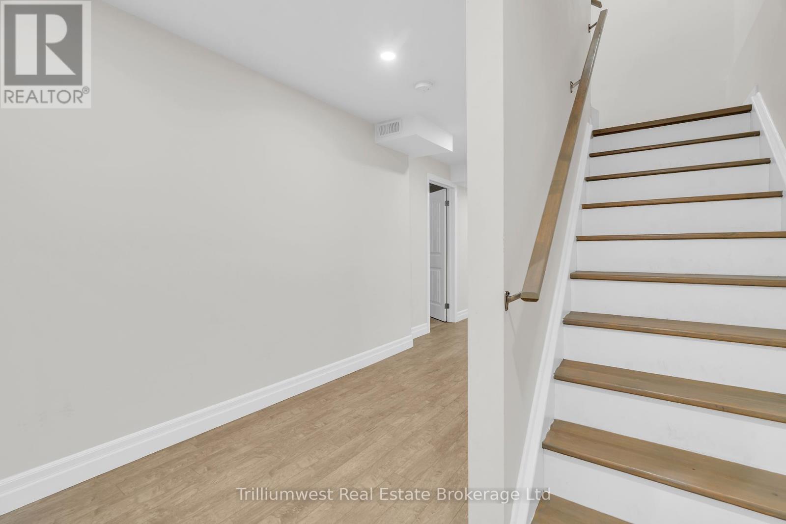 41 Samuel Drive, Guelph, Ontario  N1L 0K1 - Photo 21 - X12441860