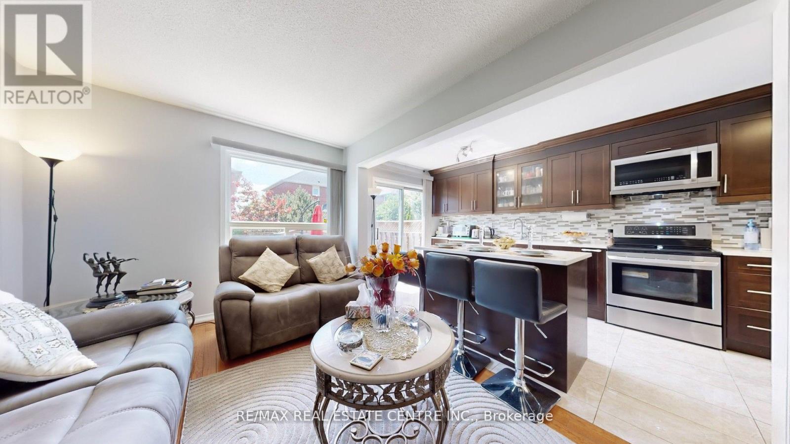 6899 Bansbridge Crescent, Mississauga (Lisgar), Ontario  L5N 6T1 - Photo 10 - W12441815