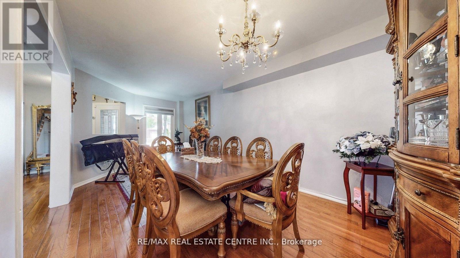 6899 Bansbridge Crescent, Mississauga (Lisgar), Ontario  L5N 6T1 - Photo 15 - W12441815