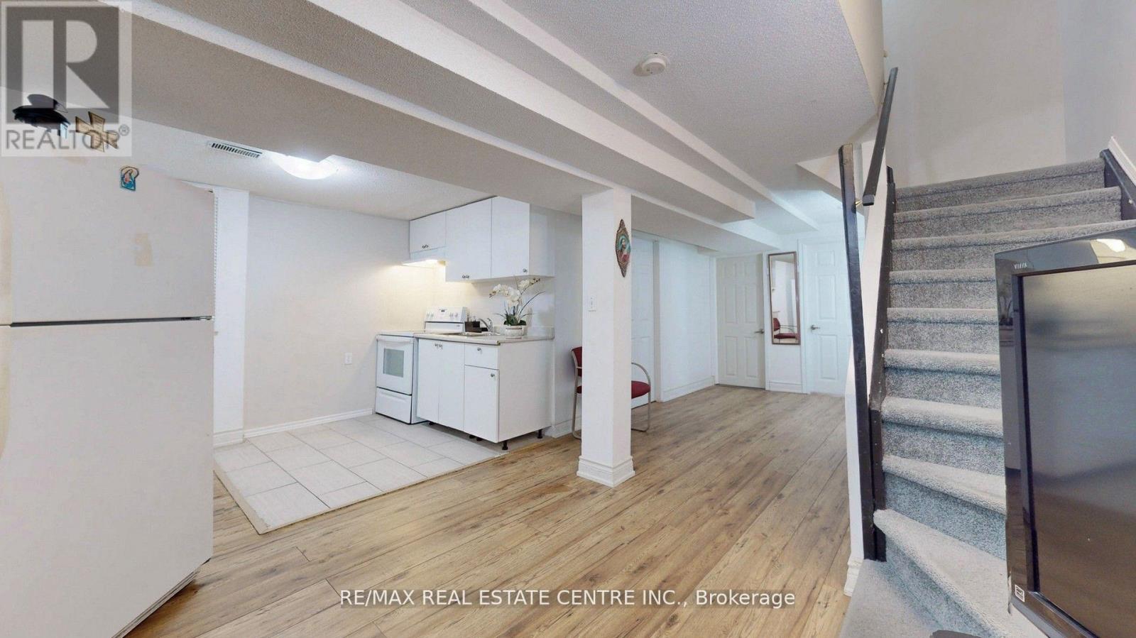 6899 Bansbridge Crescent, Mississauga (Lisgar), Ontario  L5N 6T1 - Photo 36 - W12441815