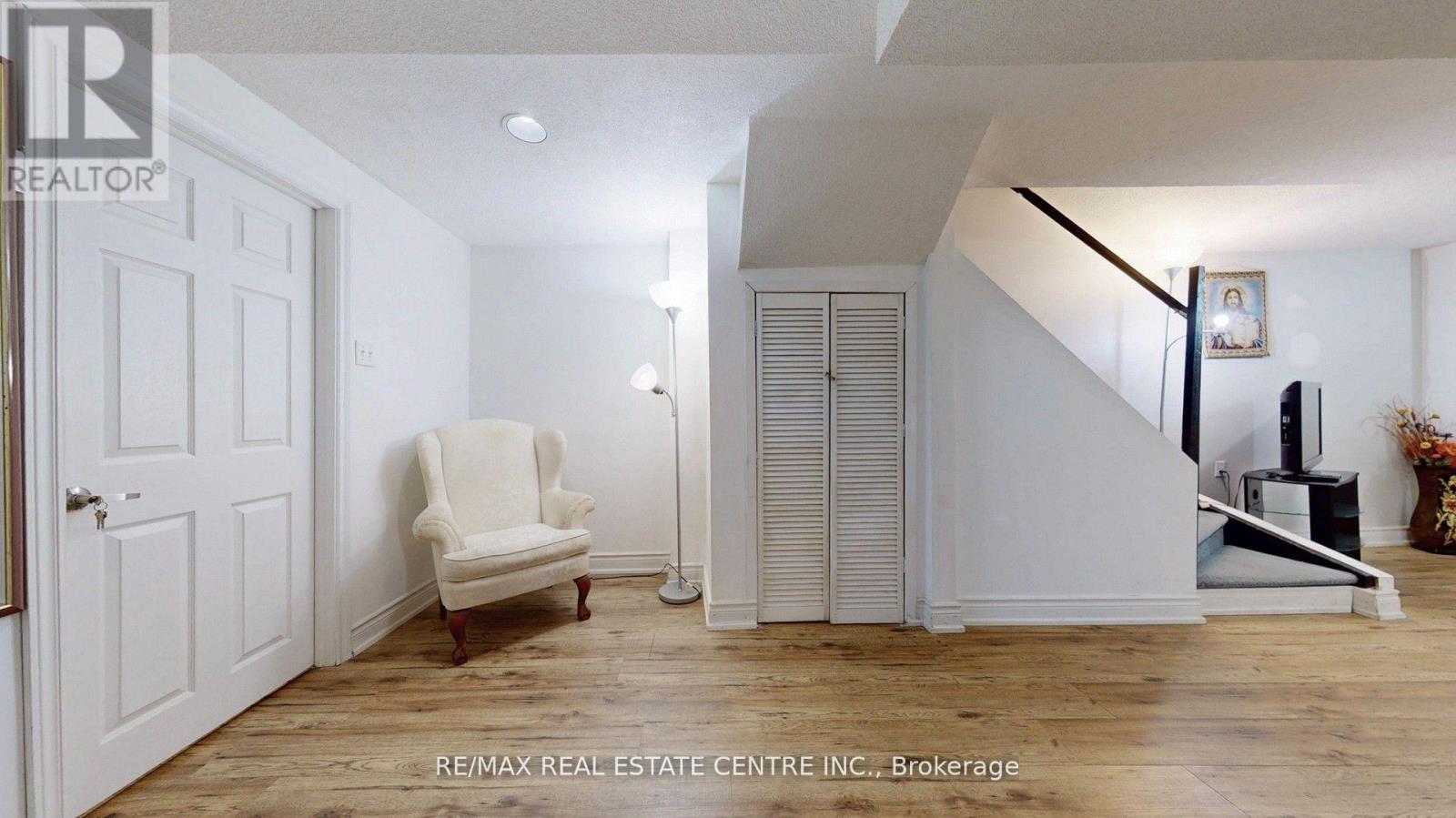 6899 Bansbridge Crescent, Mississauga (Lisgar), Ontario  L5N 6T1 - Photo 37 - W12441815