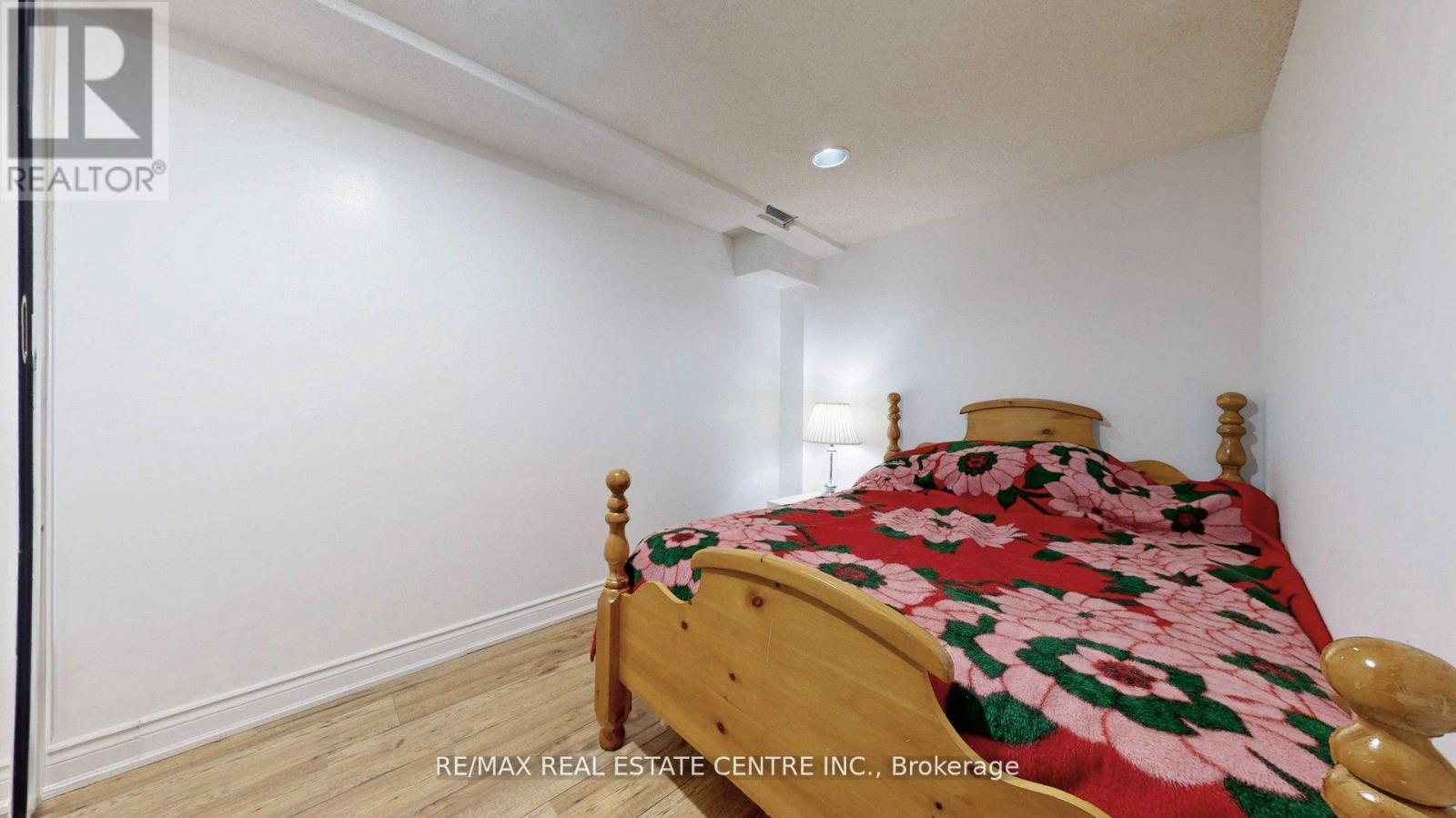 6899 Bansbridge Crescent, Mississauga (Lisgar), Ontario  L5N 6T1 - Photo 42 - W12441815