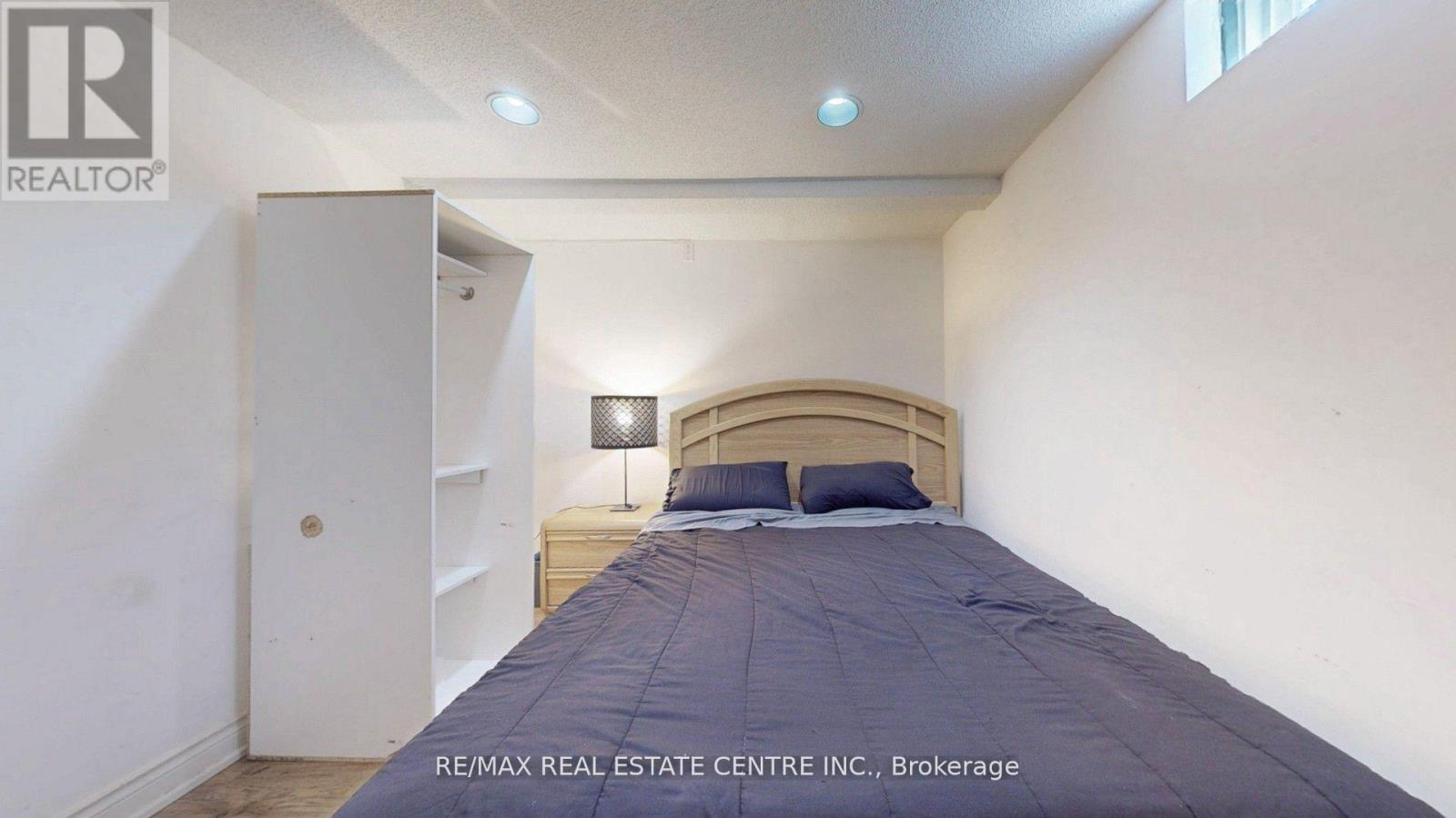 6899 Bansbridge Crescent, Mississauga (Lisgar), Ontario  L5N 6T1 - Photo 44 - W12441815