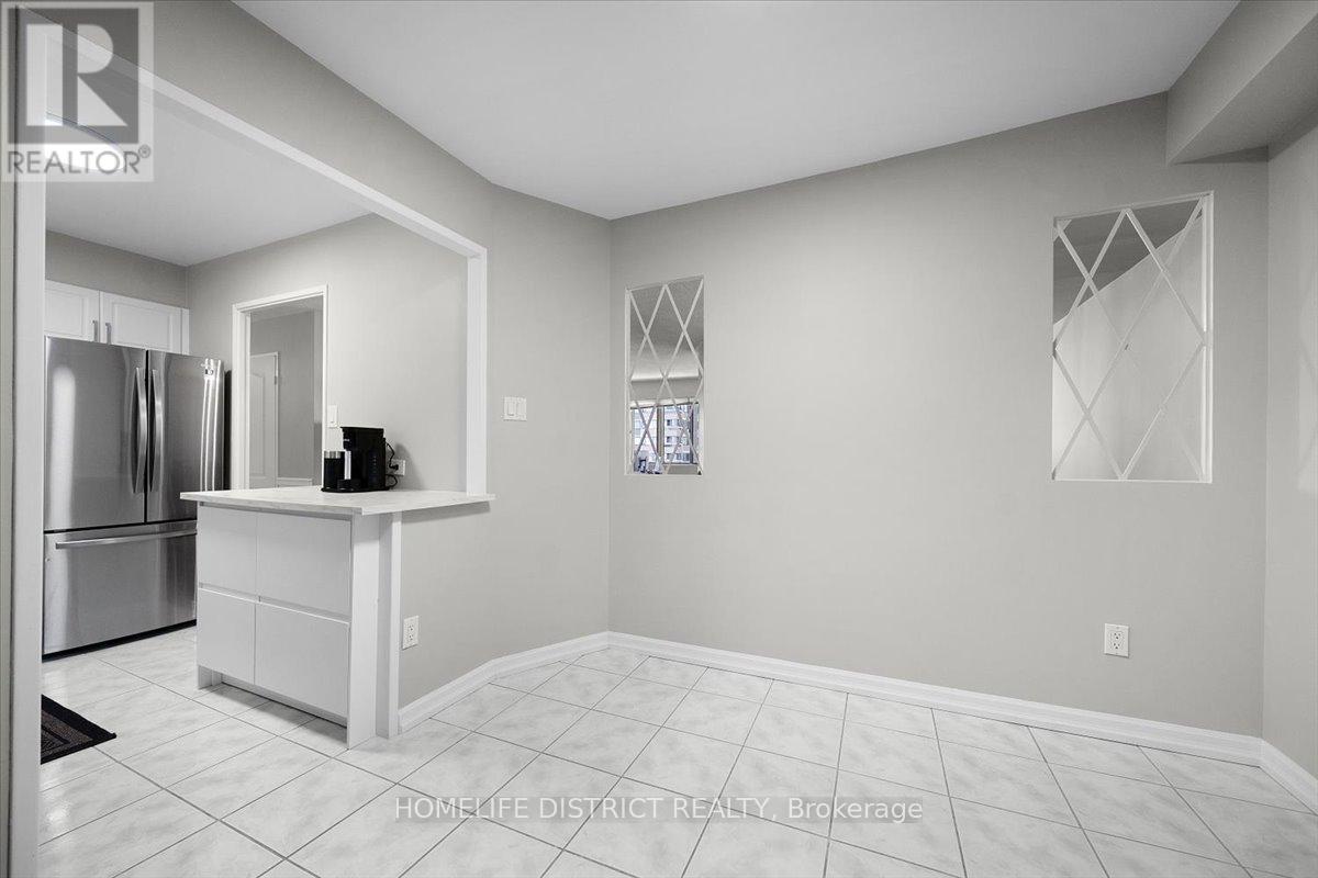 1509 - 1580 Mississauga Vly Boulevard, Mississauga, Ontario  L5A 3T8 - Photo 18 - W12441826