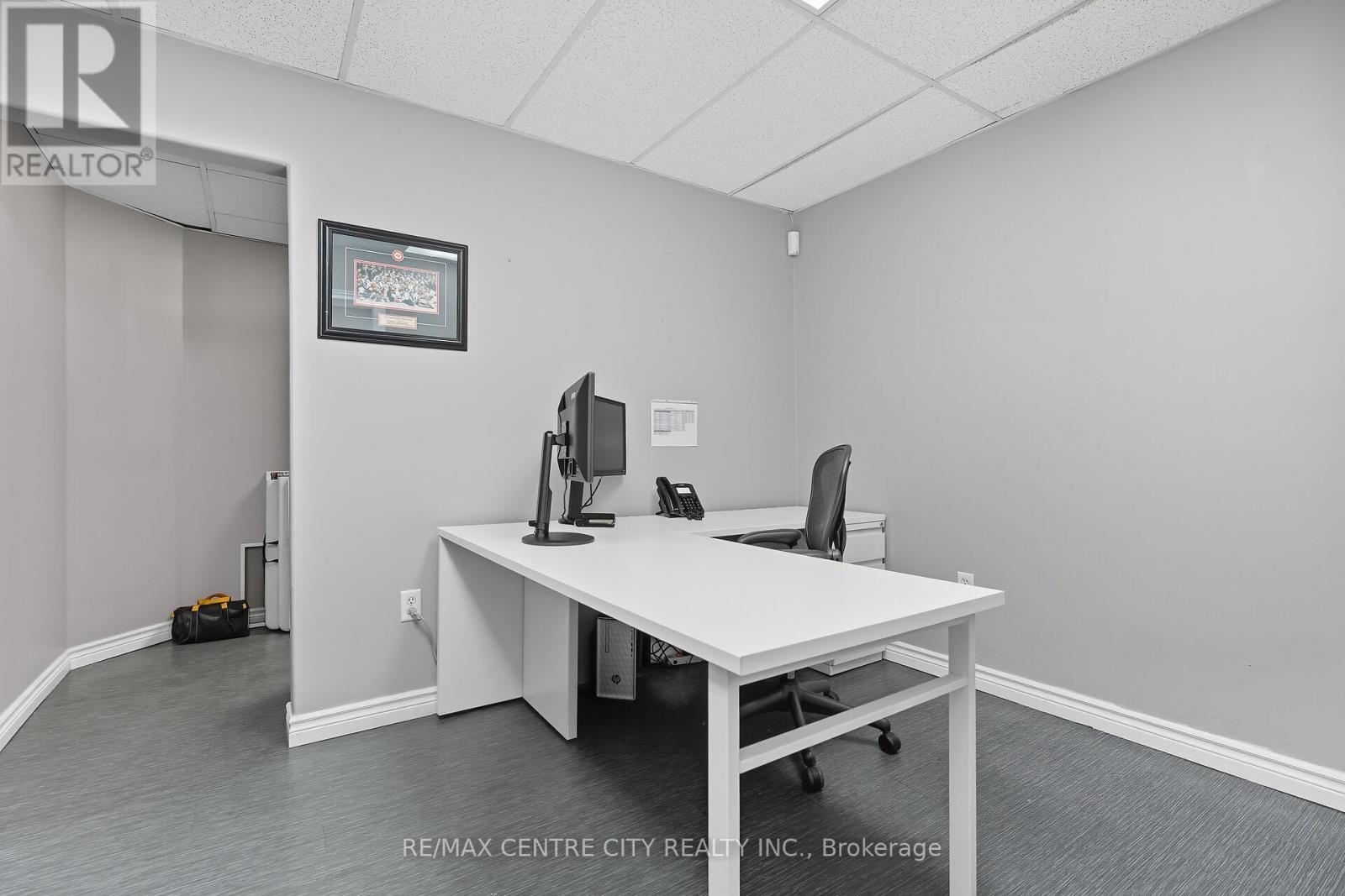 330 Sovereign Road, London East, Ontario  N6M 1A8 - Photo 15 - X12441853