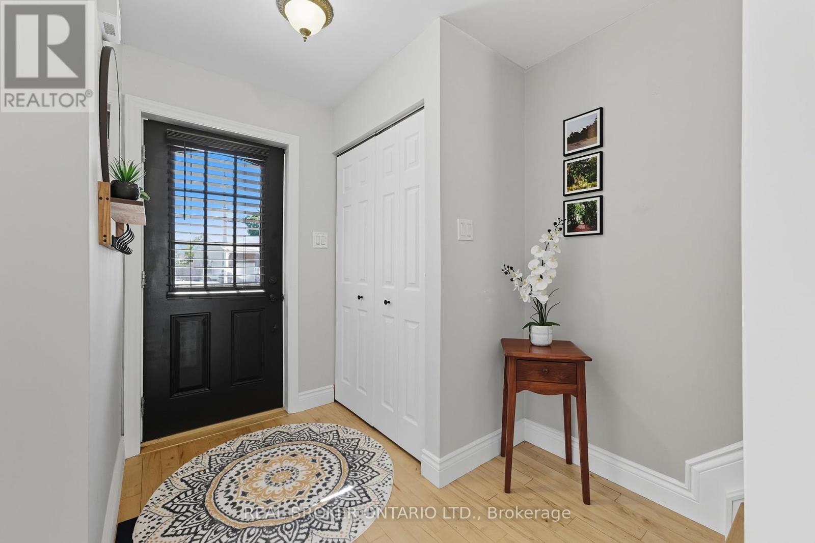 91 Mississippi Road, Carleton Place, Ontario  K7C 4E5 - Photo 3 - X12441847