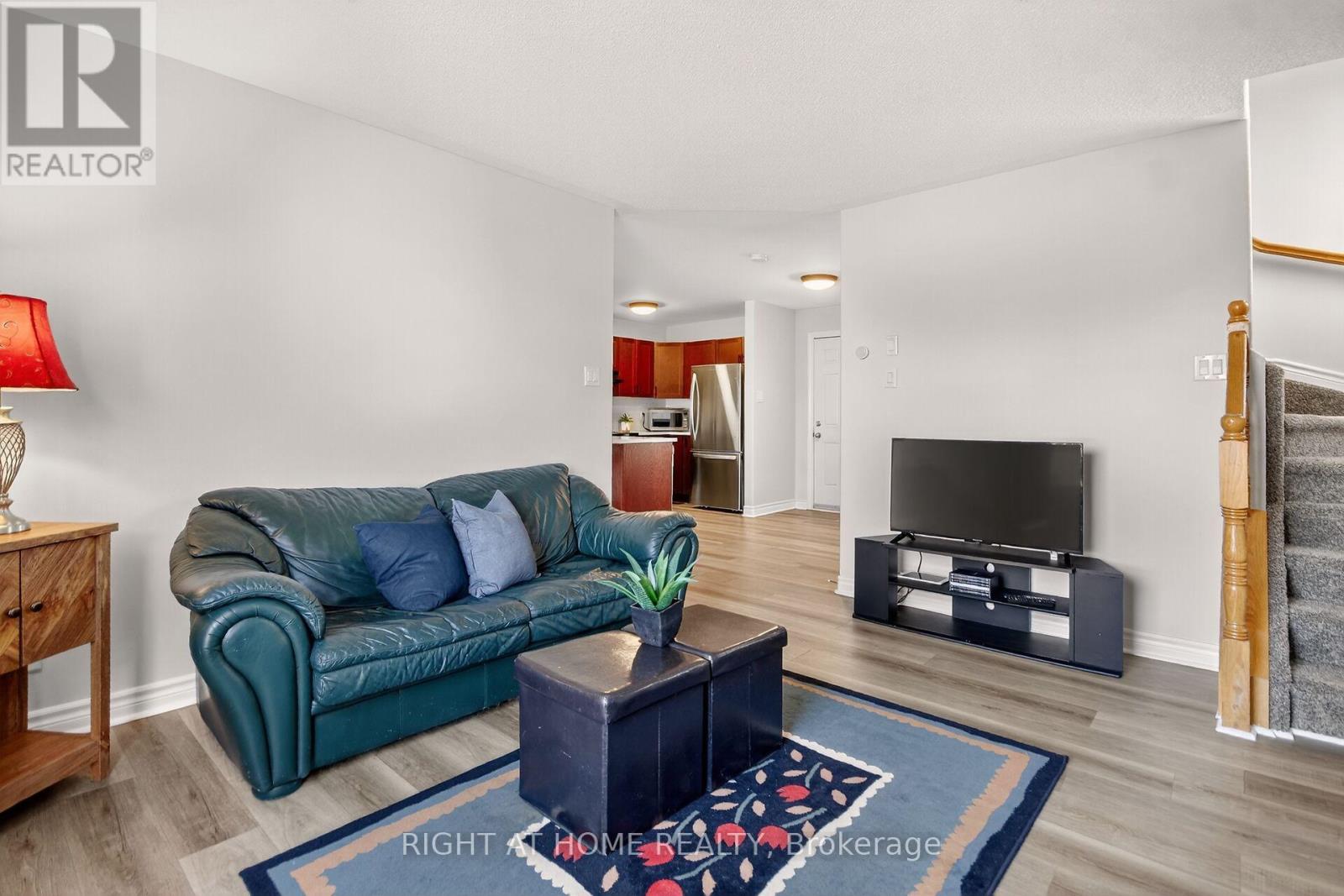 42 Frieday Street, Arnprior, Ontario  K7S 0A6 - Photo 16 - X12441849
