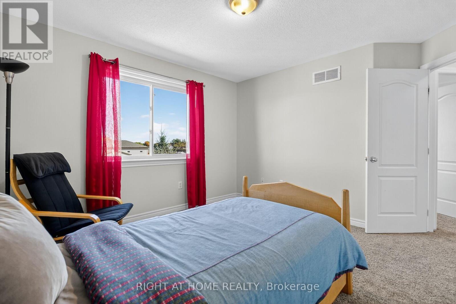 42 Frieday Street, Arnprior, Ontario  K7S 0A6 - Photo 27 - X12441849
