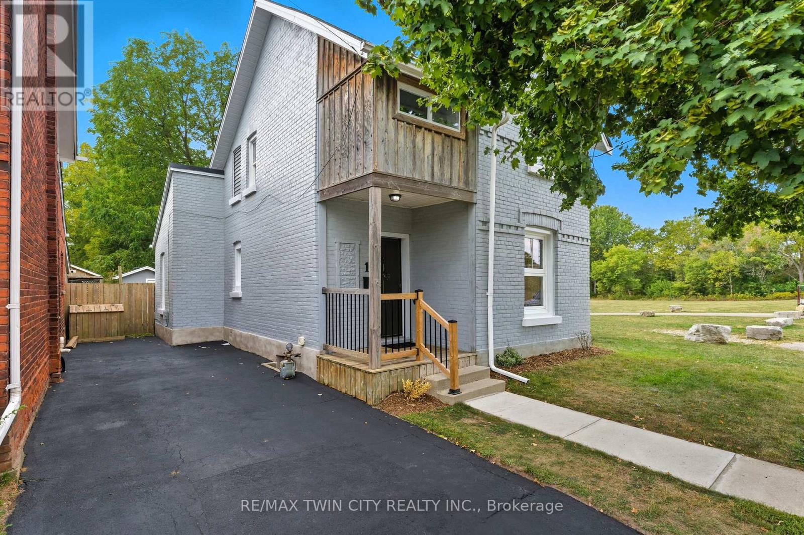 1 Ontario Street, Brantford, Ontario  N3S 2B7 - Photo 2 - X12441830