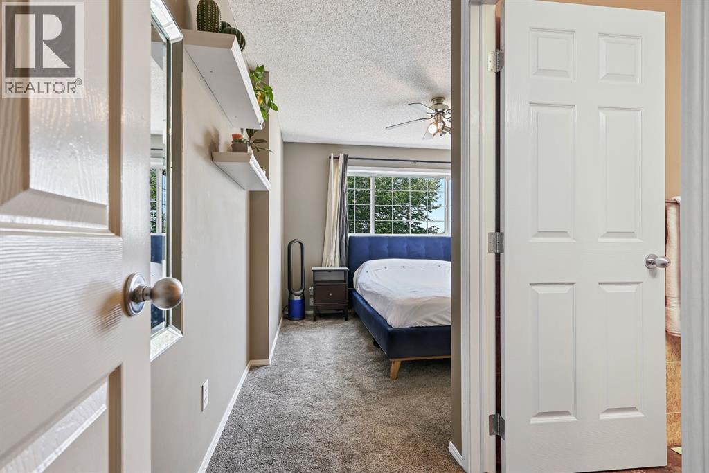 82 Erin Grove Se, Calgary, Alberta  T2B 3L2 - Photo 28 - A2252471