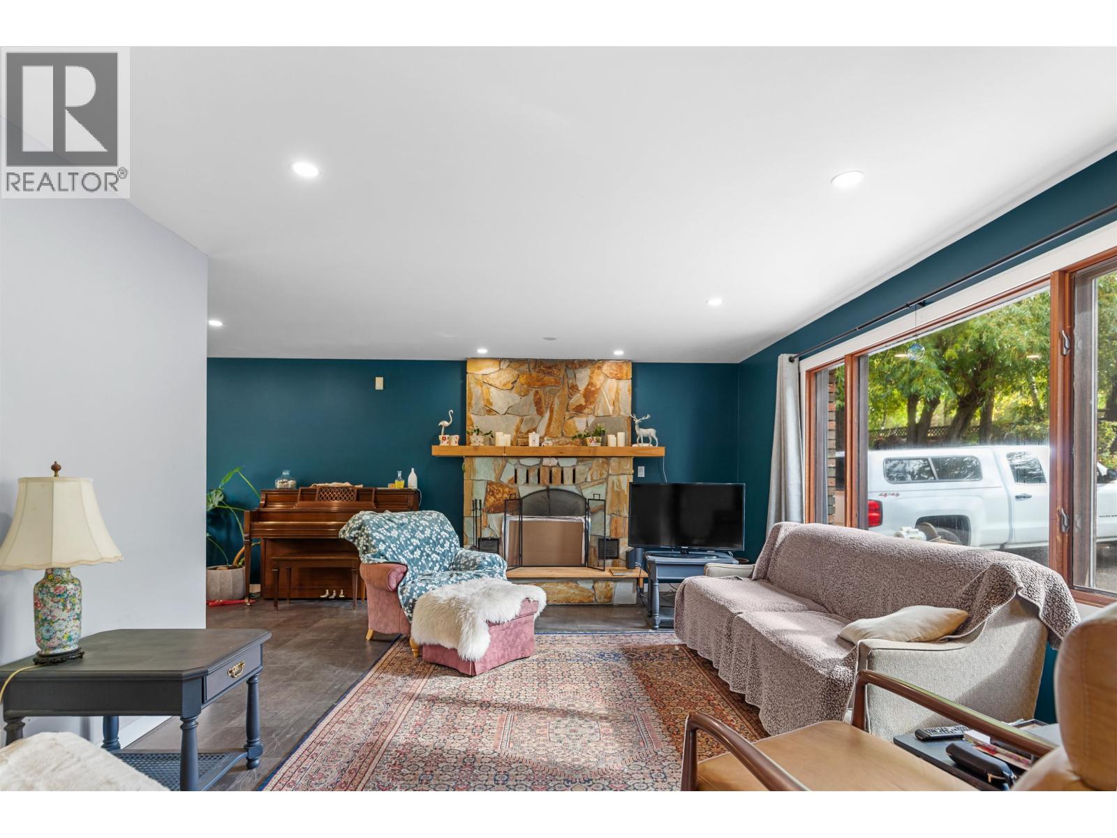 6190 Giscome Road, Prince George, British Columbia  V2N 6T4 - Photo 4 - R3054627