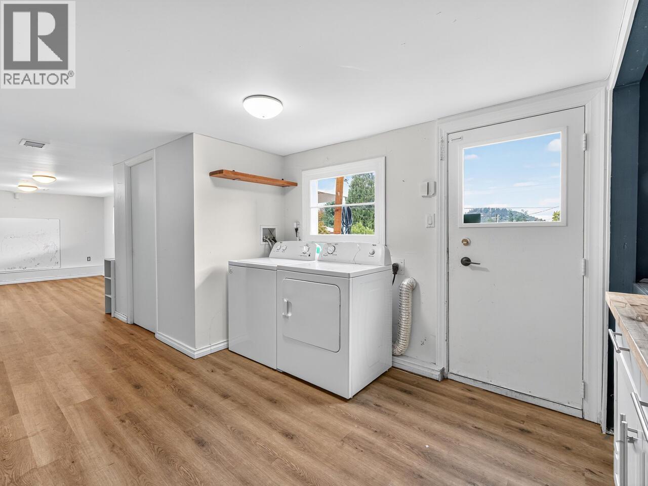 7259 Barnet Road, Burnaby, British Columbia  V5A 1E3 - Photo 13 - R3054844