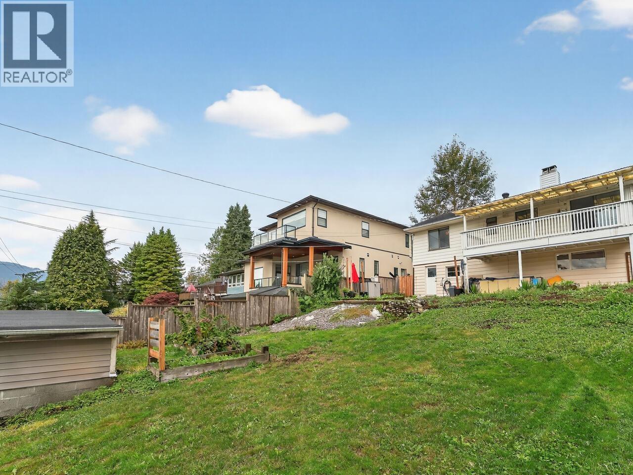 7259 Barnet Road, Burnaby, British Columbia  V5A 1E3 - Photo 24 - R3054844