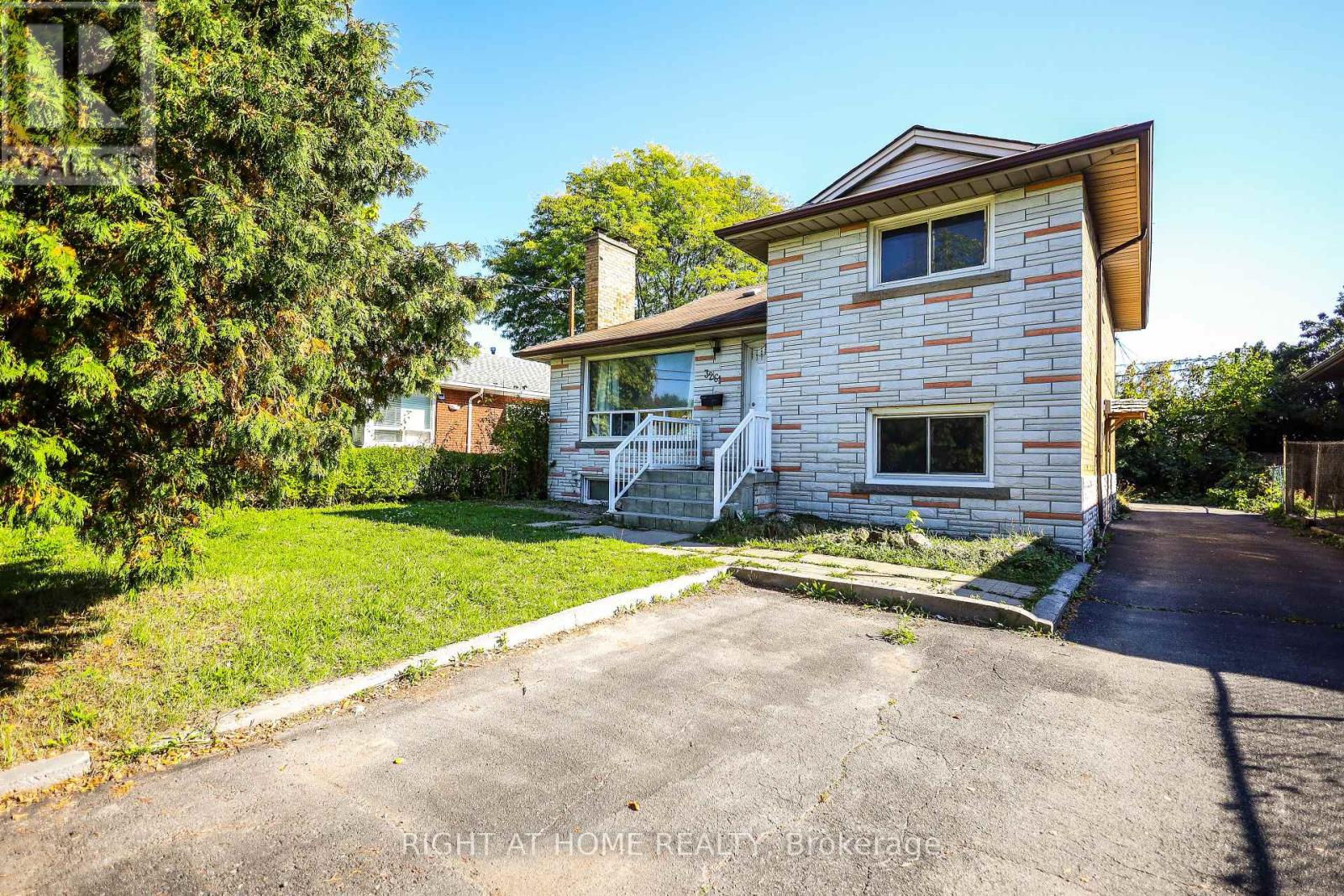 3261 Lawrence Avenue E, Toronto, Ontario  M1H 1A5 - Photo 2 - E12439910