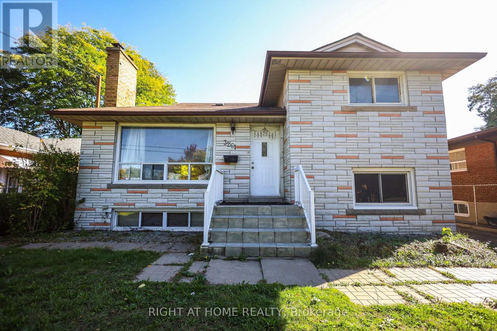 3261 Lawrence Avenue E, Toronto, Ontario  M1H 1A5 - Photo 3 - E12439910