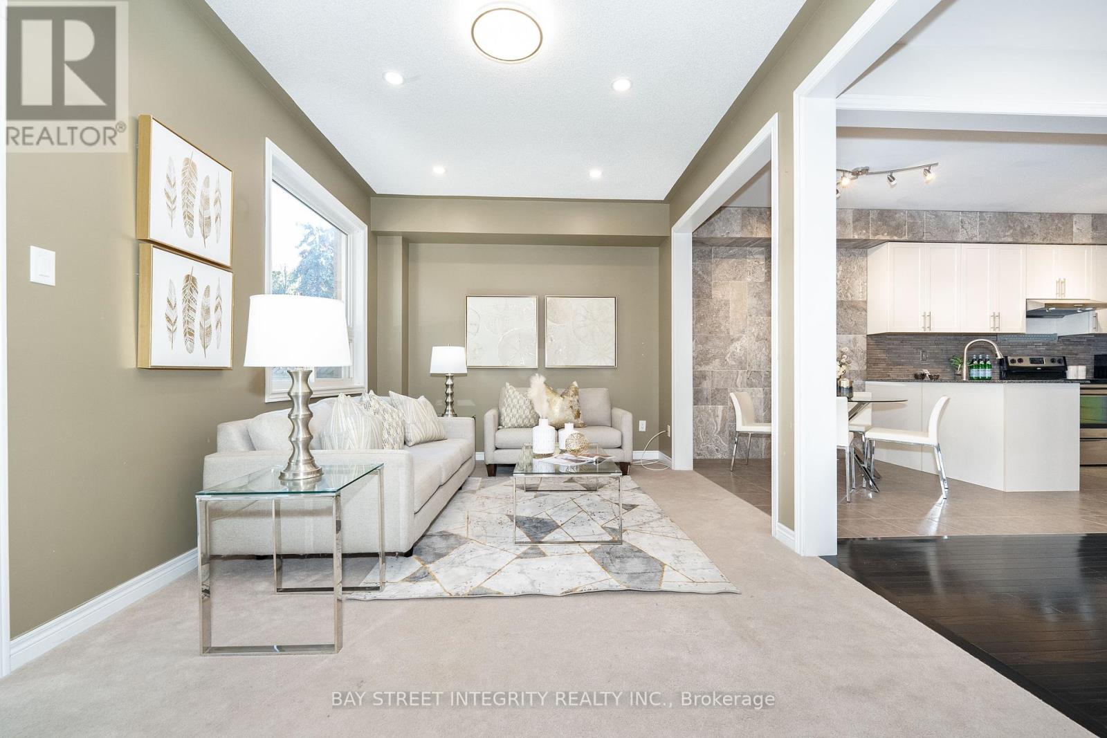 2413 Grand Oak Trail, Oakville, Ontario  L6M 0J4 - Photo 18 - W12439044