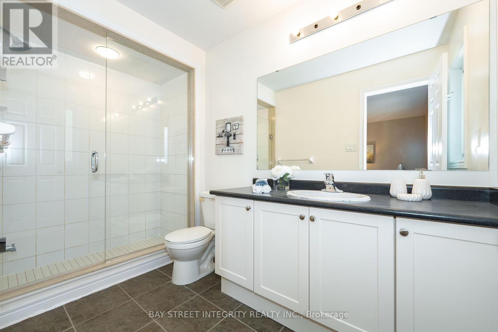 2413 Grand Oak Trail, Oakville, Ontario  L6M 0J4 - Photo 25 - W12439044