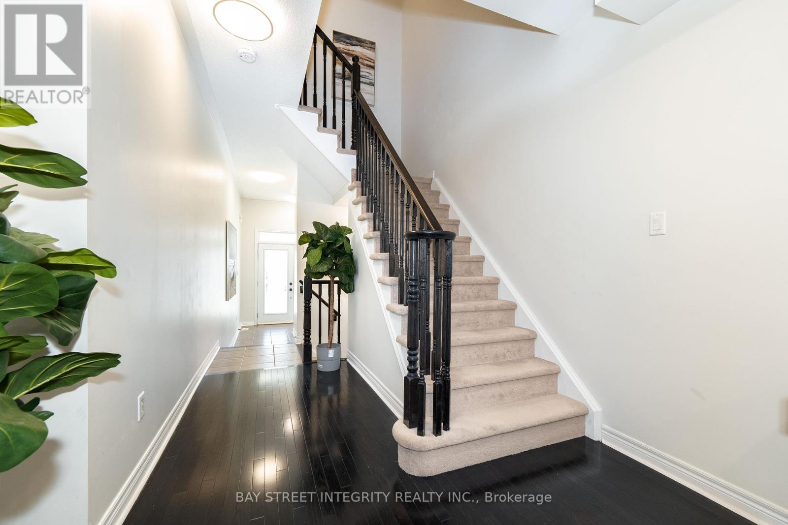 2413 Grand Oak Trail, Oakville, Ontario  L6M 0J4 - Photo 21 - W12439044
