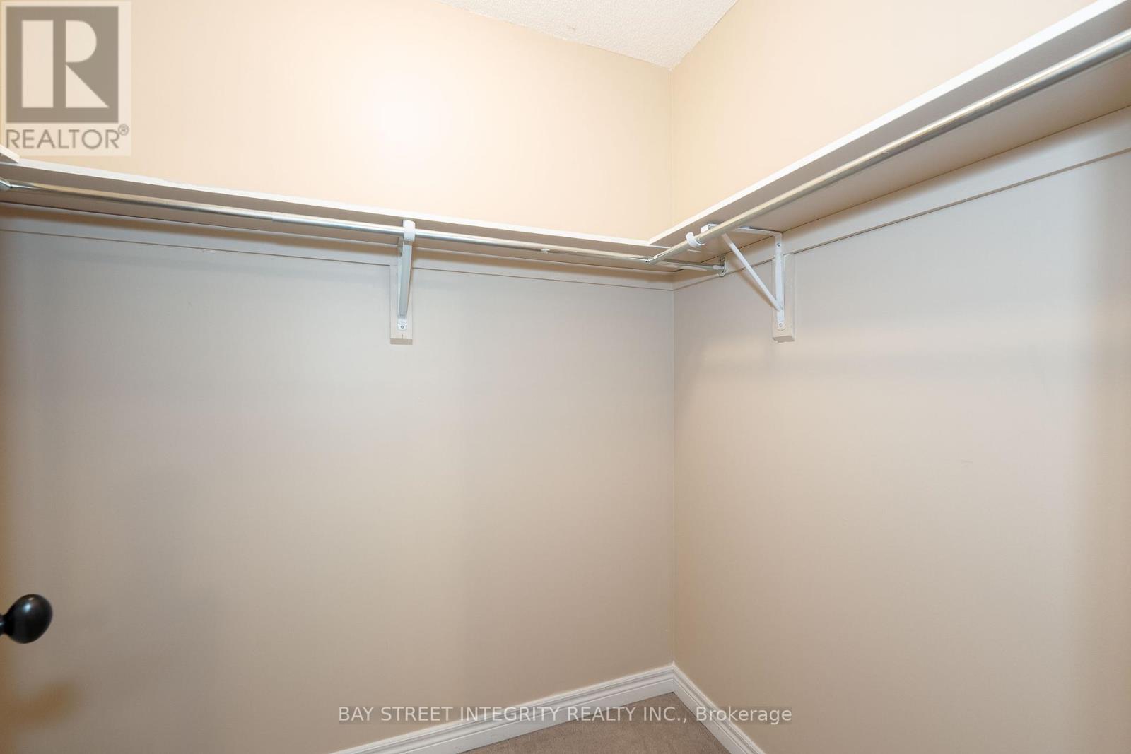 2413 Grand Oak Trail, Oakville, Ontario  L6M 0J4 - Photo 27 - W12439044