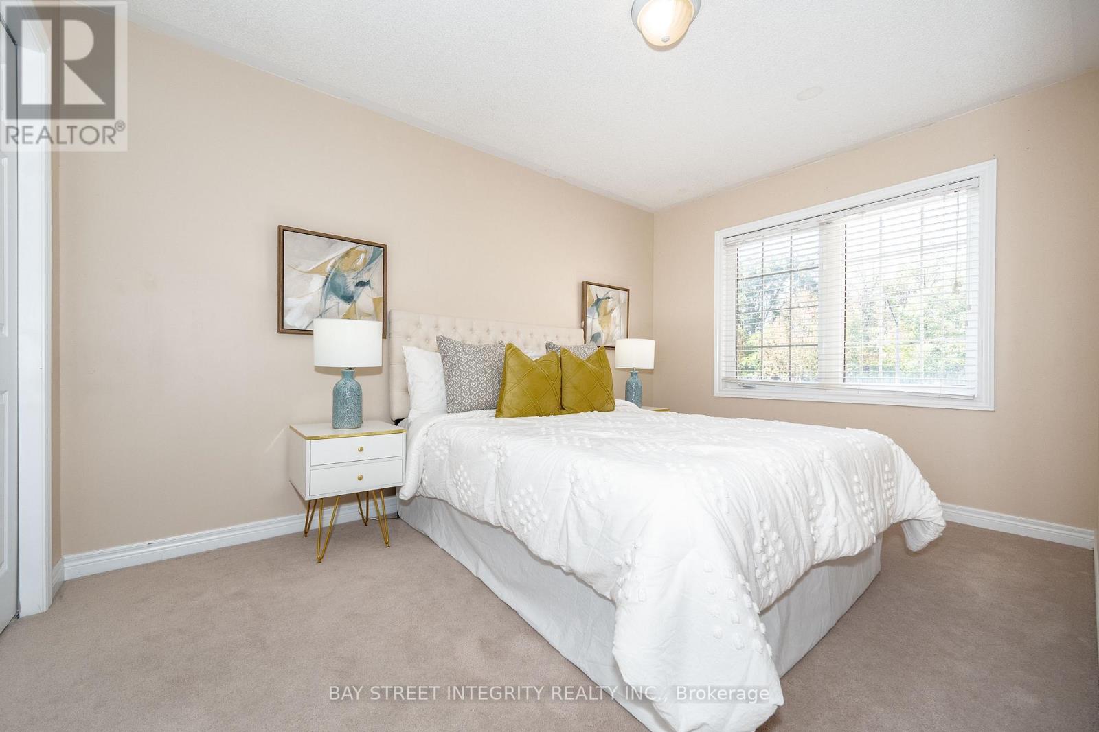 2413 Grand Oak Trail, Oakville, Ontario  L6M 0J4 - Photo 29 - W12439044