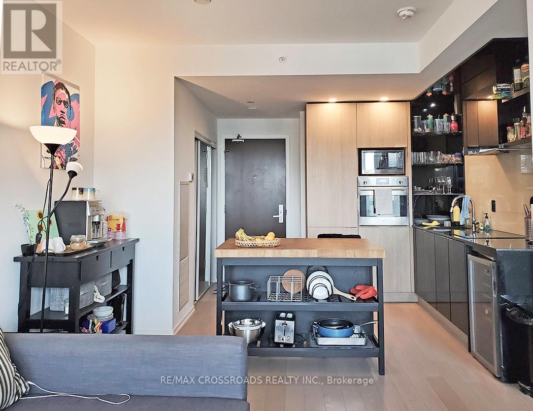 2916 - 70 Temperance Street, Toronto, Ontario  M5H 4E8 - Photo 2 - C12441836