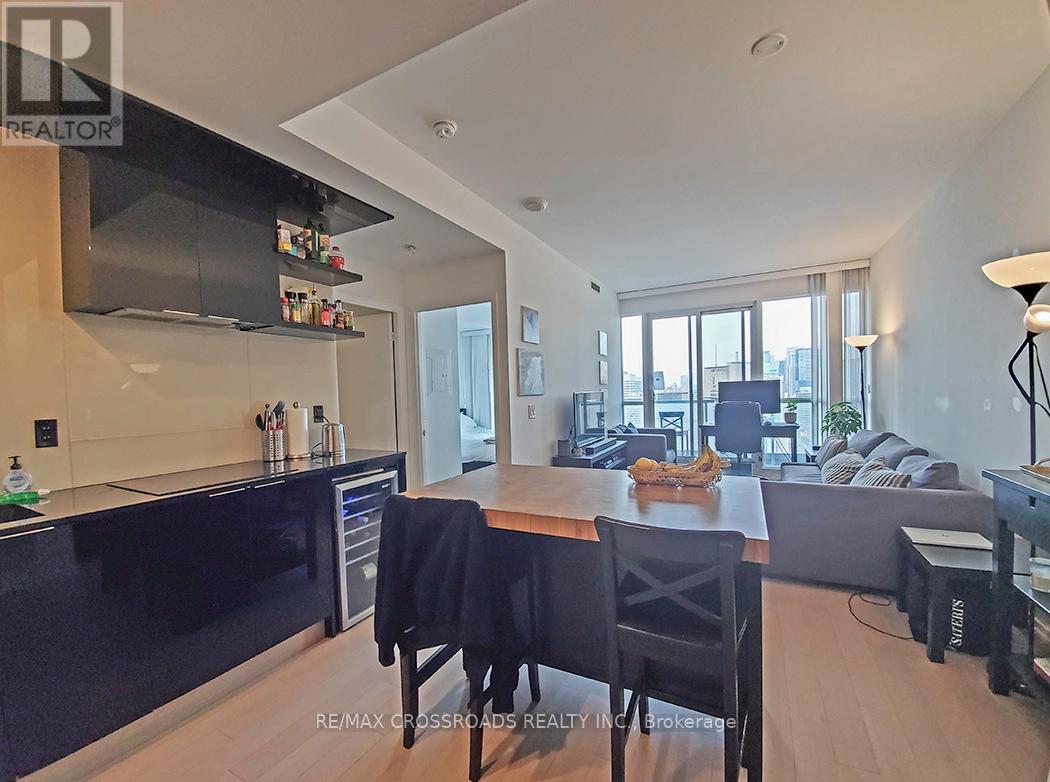 2916 - 70 Temperance Street, Toronto, Ontario  M5H 4E8 - Photo 3 - C12441836