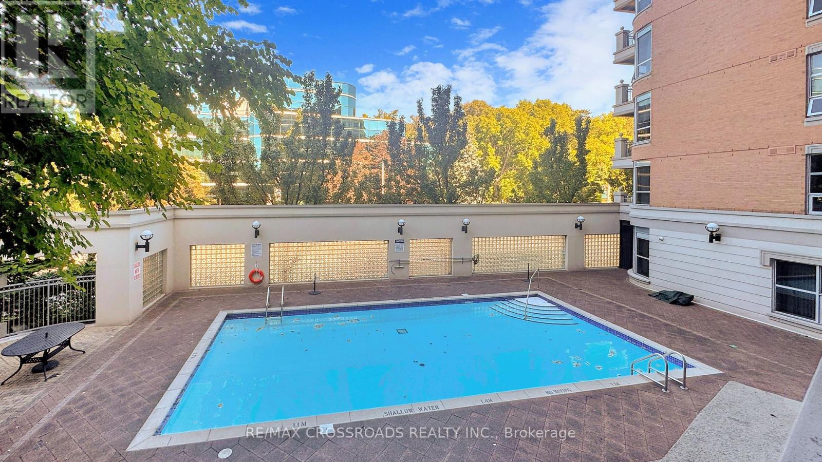 210 - 10 Old York Mills Road, Toronto (Bridle Path-Sunnybrook-York Mills), Ontario  M2P 2G9 - Photo 25 - C12441842