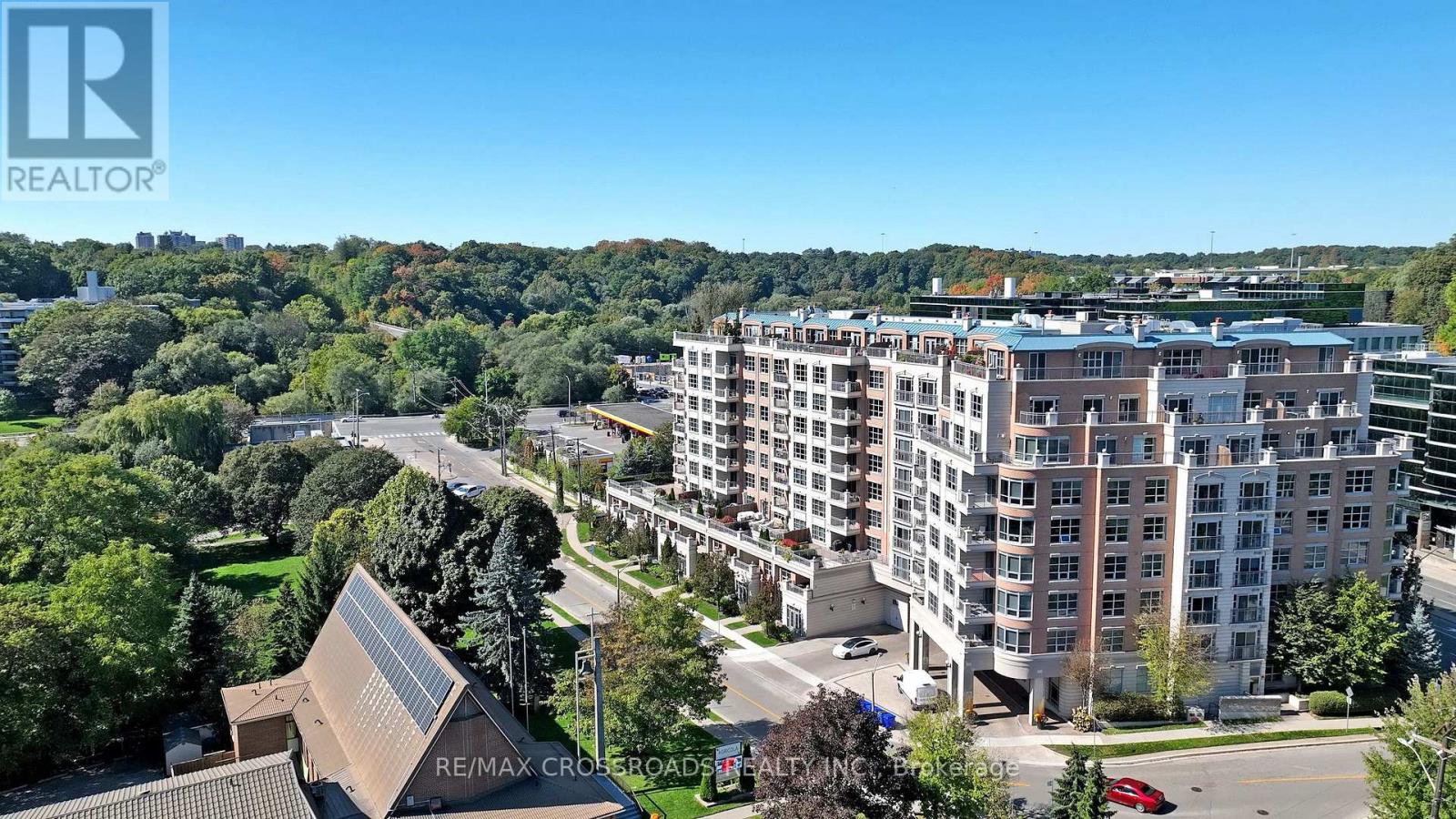 210 - 10 Old York Mills Road, Toronto (Bridle Path-Sunnybrook-York Mills), Ontario  M2P 2G9 - Photo 27 - C12441842