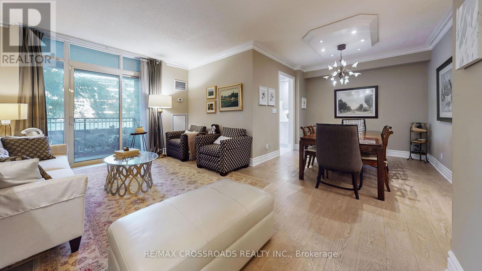 210 - 10 Old York Mills Road, Toronto (Bridle Path-Sunnybrook-York Mills), Ontario  M2P 2G9 - Photo 7 - C12441842
