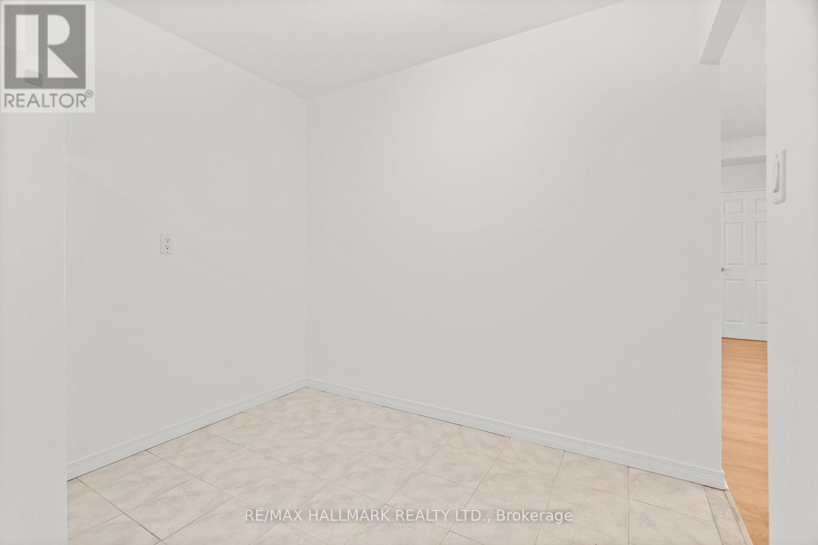 1805 - 3300 Don Mills Road, Toronto (Don Valley Village), Ontario  M2J 4X7 - Photo 11 - C12441845