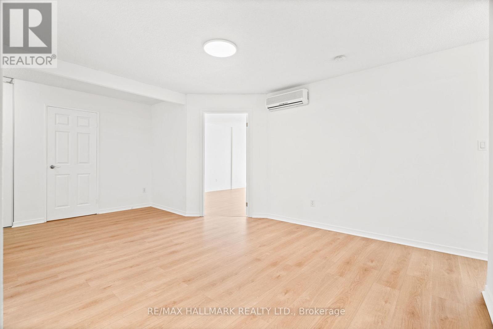1805 - 3300 Don Mills Road, Toronto (Don Valley Village), Ontario  M2J 4X7 - Photo 4 - C12441845