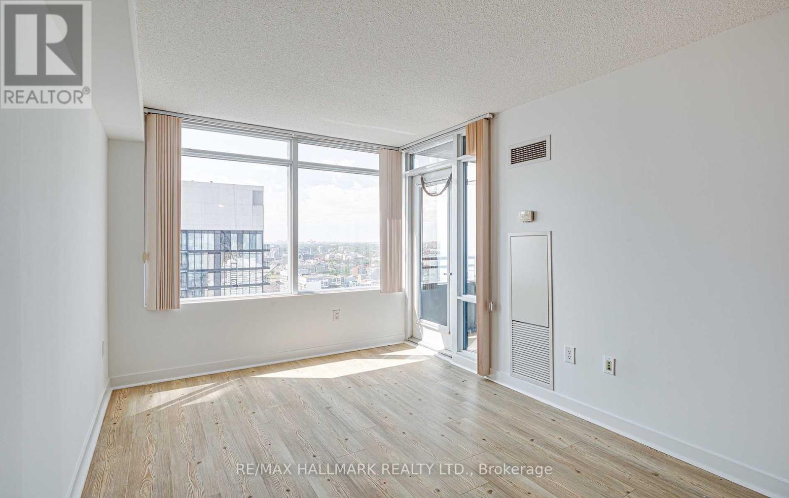 4509 - 25 Telegram Mews, Toronto, Ontario  M5V 3Z1 - Photo 13 - C12441863