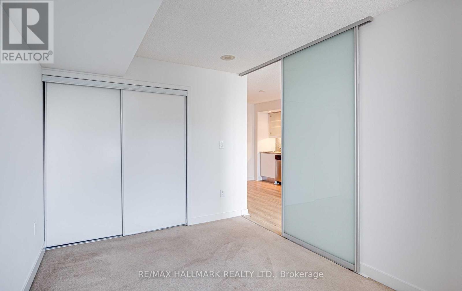 4509 - 25 Telegram Mews, Toronto, Ontario  M5V 3Z1 - Photo 9 - C12441863