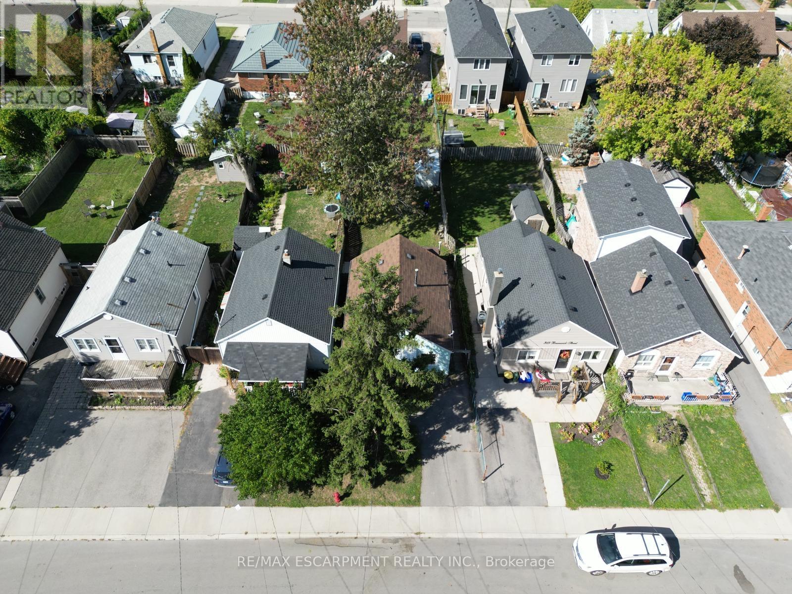 317 Brunswick Street, Hamilton, Ontario  L8H 6R8 - Photo 13 - X12441676