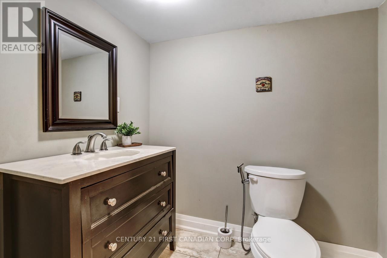 1447 Kains Woods Terrace, London South, Ontario  N6K 4Z6 - Photo 38 - X12439392