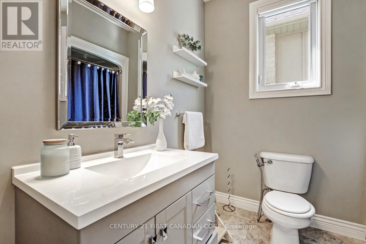 1447 Kains Woods Terrace, London South, Ontario  N6K 4Z6 - Photo 6 - X12439392