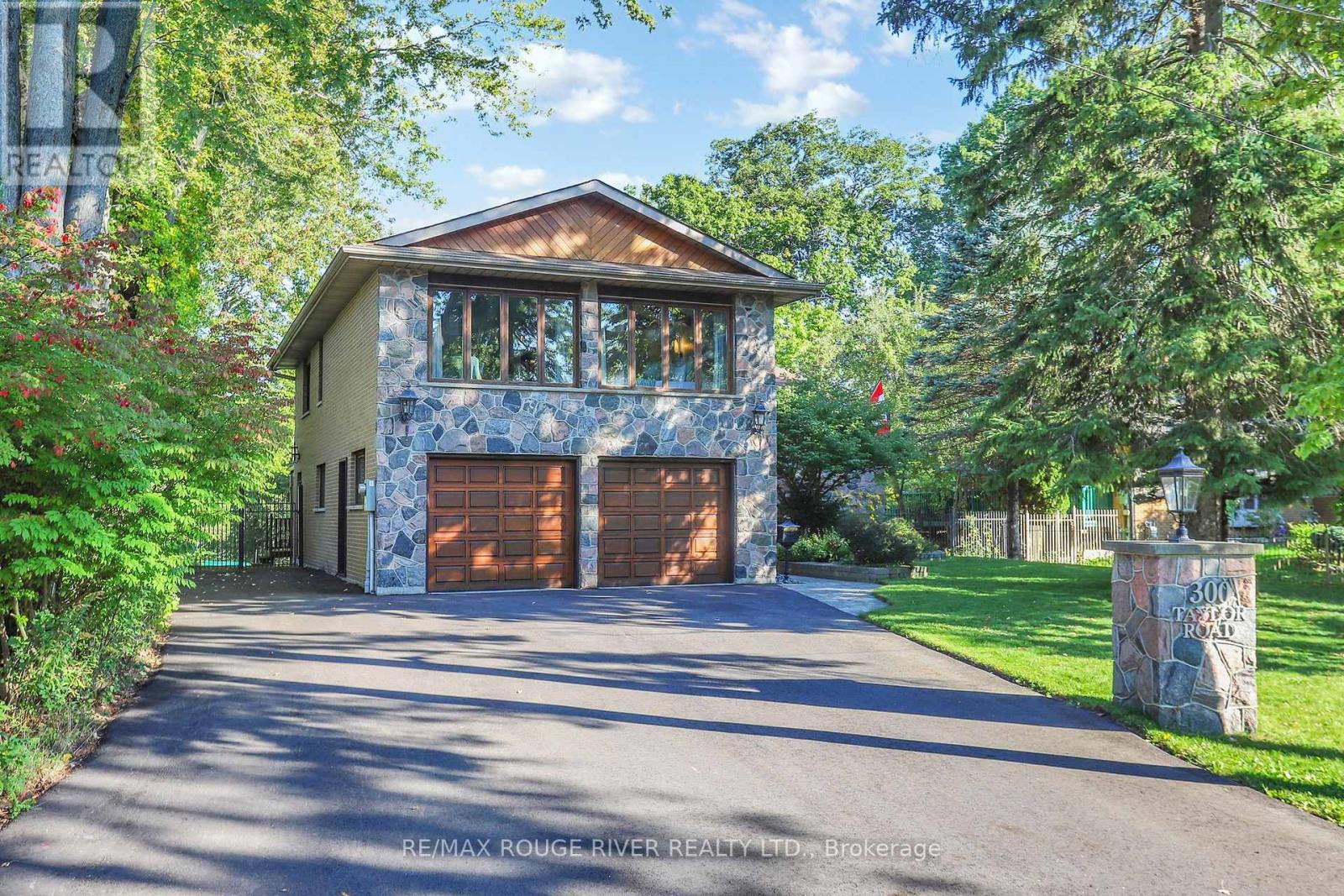 300 Taylor Road, Toronto (Rouge), Ontario  M1C 2R6 - Photo 2 - E12441858