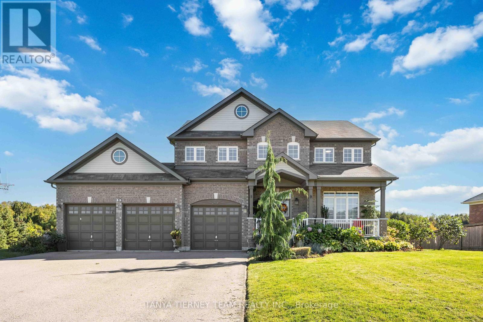 35 Charles Tilley Crescent, Clarington, Ontario  L0A 1J0 - Photo 1 - E12441869
