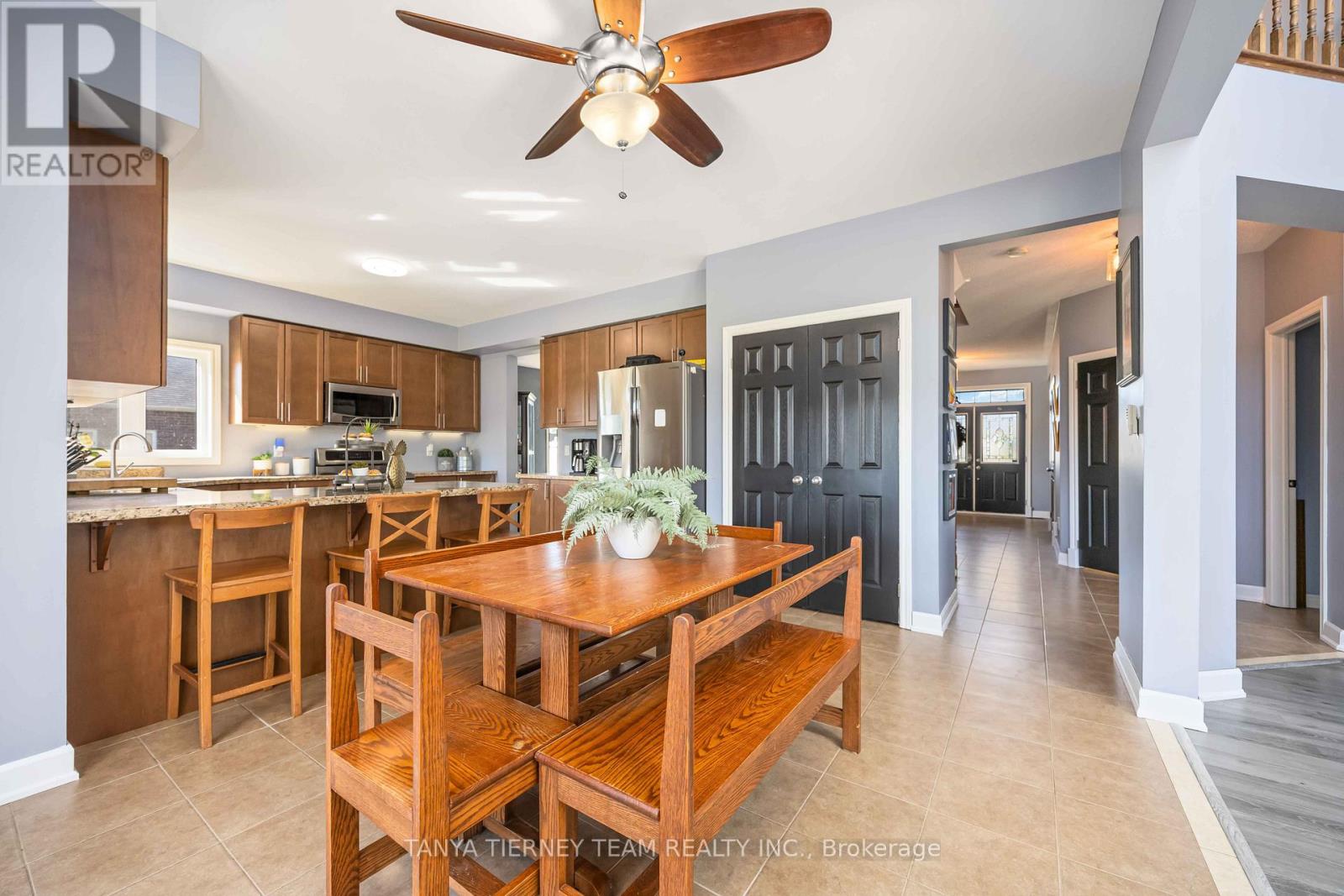 35 Charles Tilley Crescent, Clarington, Ontario  L0A 1J0 - Photo 11 - E12441869