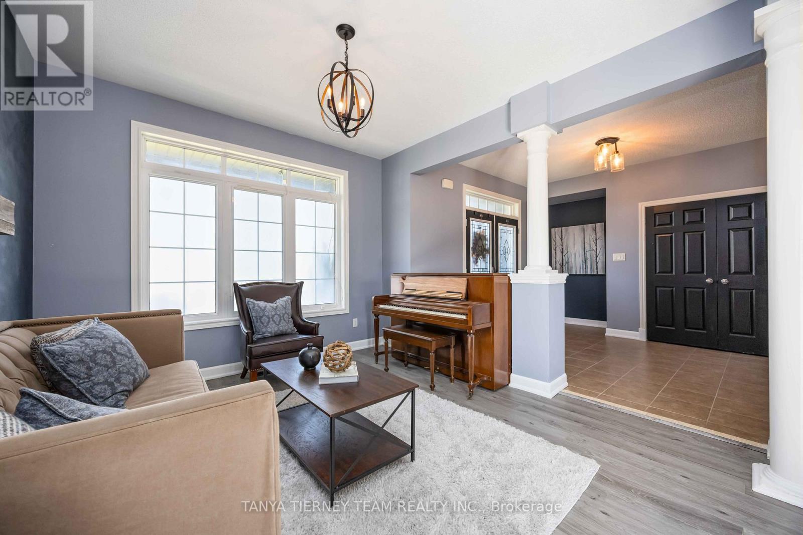 35 Charles Tilley Crescent, Clarington, Ontario  L0A 1J0 - Photo 5 - E12441869