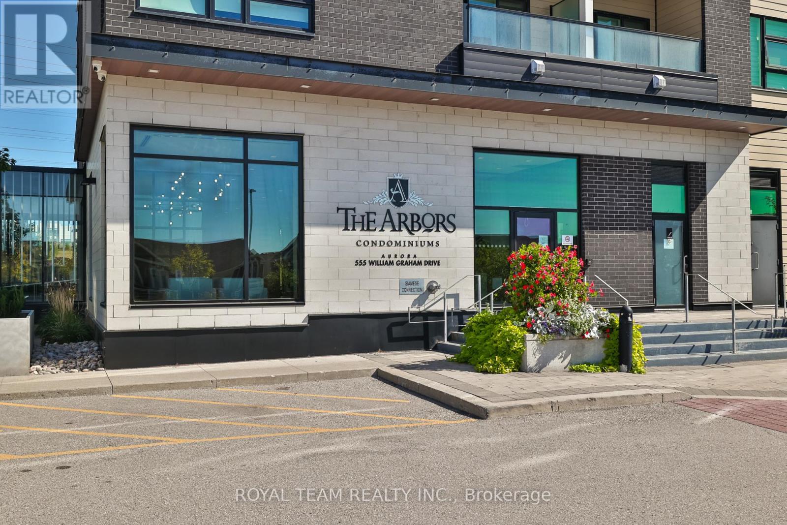 307 - 555 William Graham Drive, Aurora, Ontario  L4G 7C4 - Photo 4 - N12441835