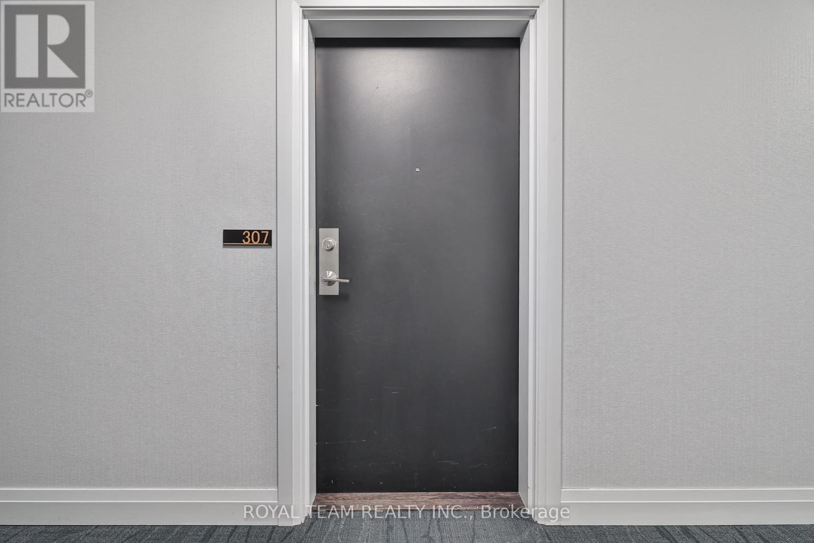 307 - 555 William Graham Drive, Aurora, Ontario  L4G 7C4 - Photo 7 - N12441835