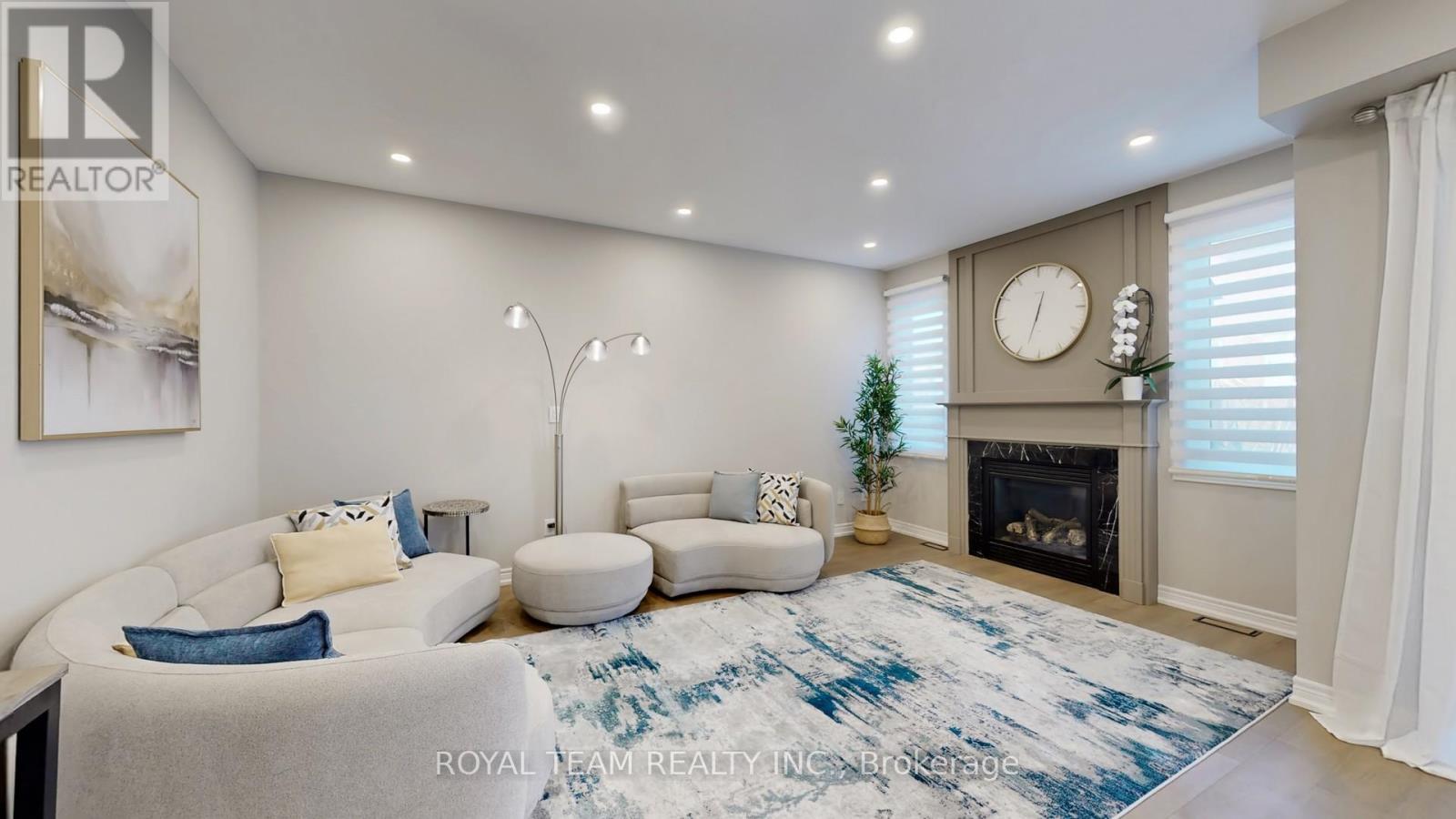 4 Church View Avenue, Markham (Victoria Manor-Jennings Gate), Ontario  L6C 0L6 - Photo 11 - N12441837