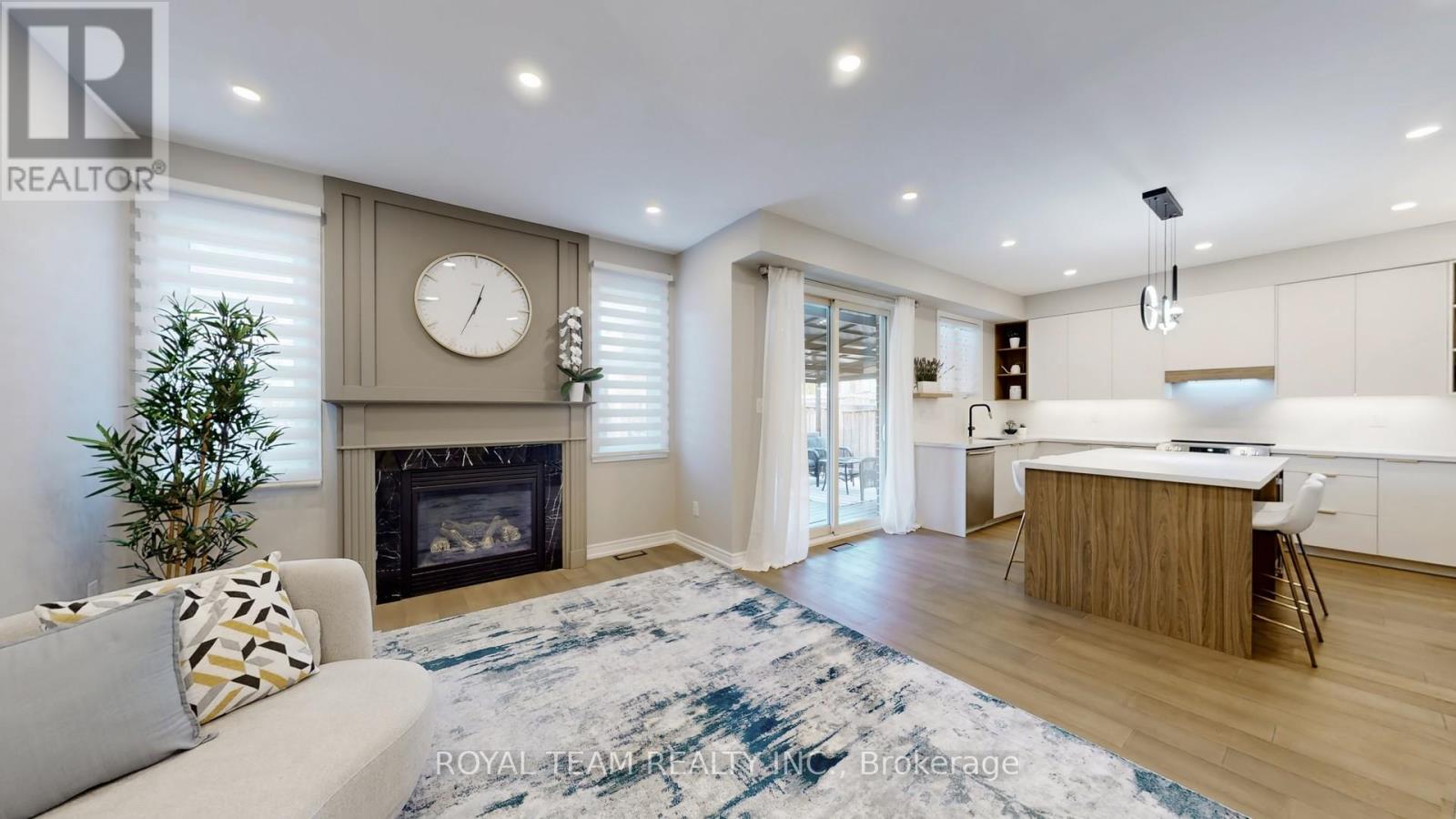 4 Church View Avenue, Markham (Victoria Manor-Jennings Gate), Ontario  L6C 0L6 - Photo 14 - N12441837